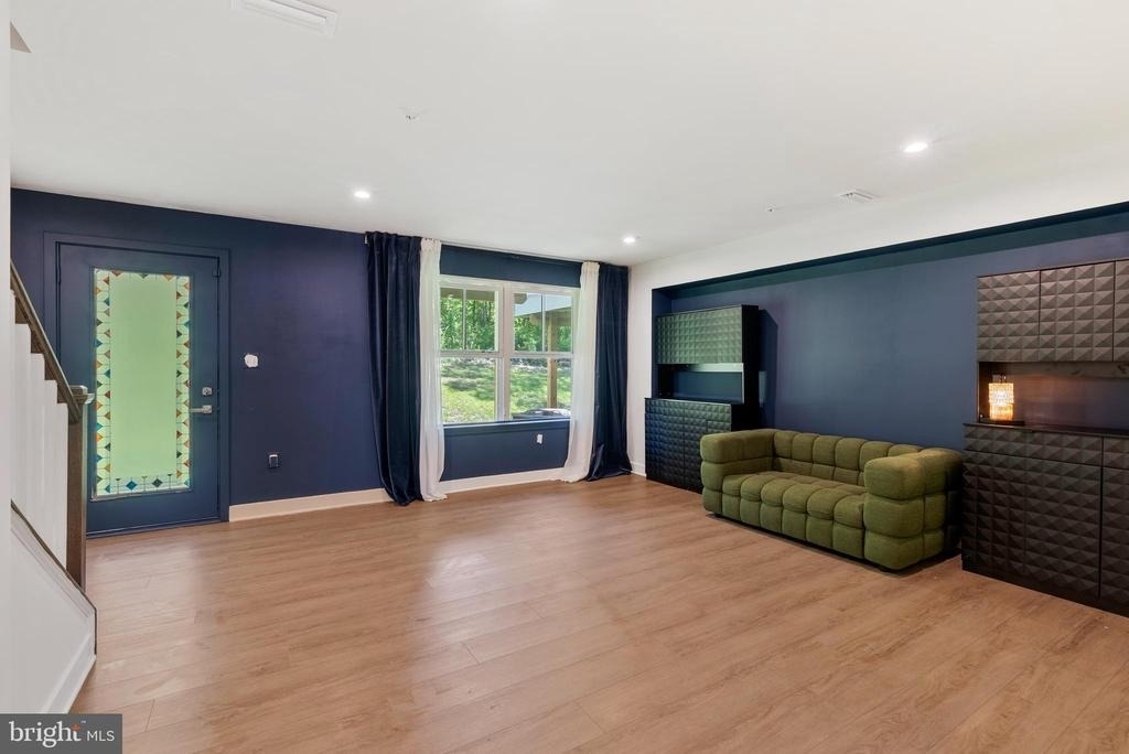 7903 Tanbridge Ln - Photo 6