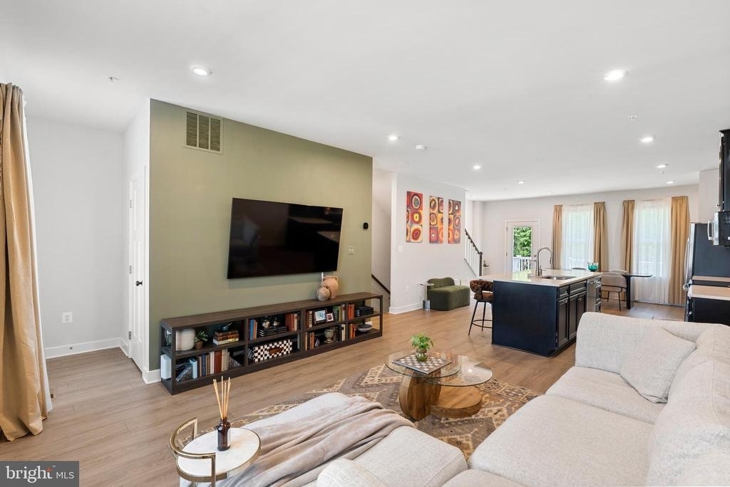 7903 Tanbridge Ln - Photo 19