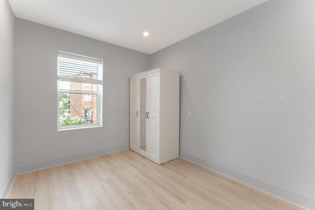 839 Kennedy Street Nw - Photo 8