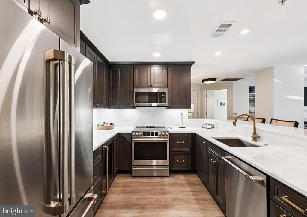 2501 Wisconsin Avenue Nw - Photo 4