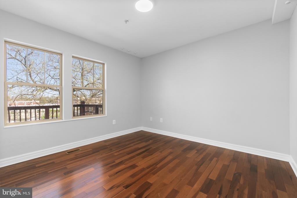 1829 Providence Street Ne - Photo 25