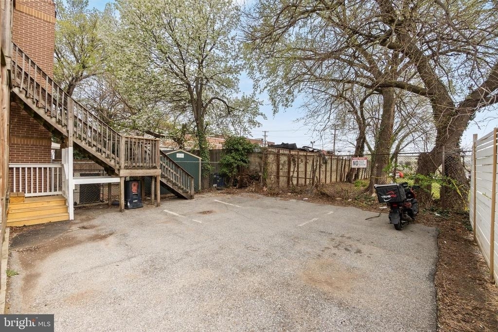 1829 Providence Street Ne - Photo 33