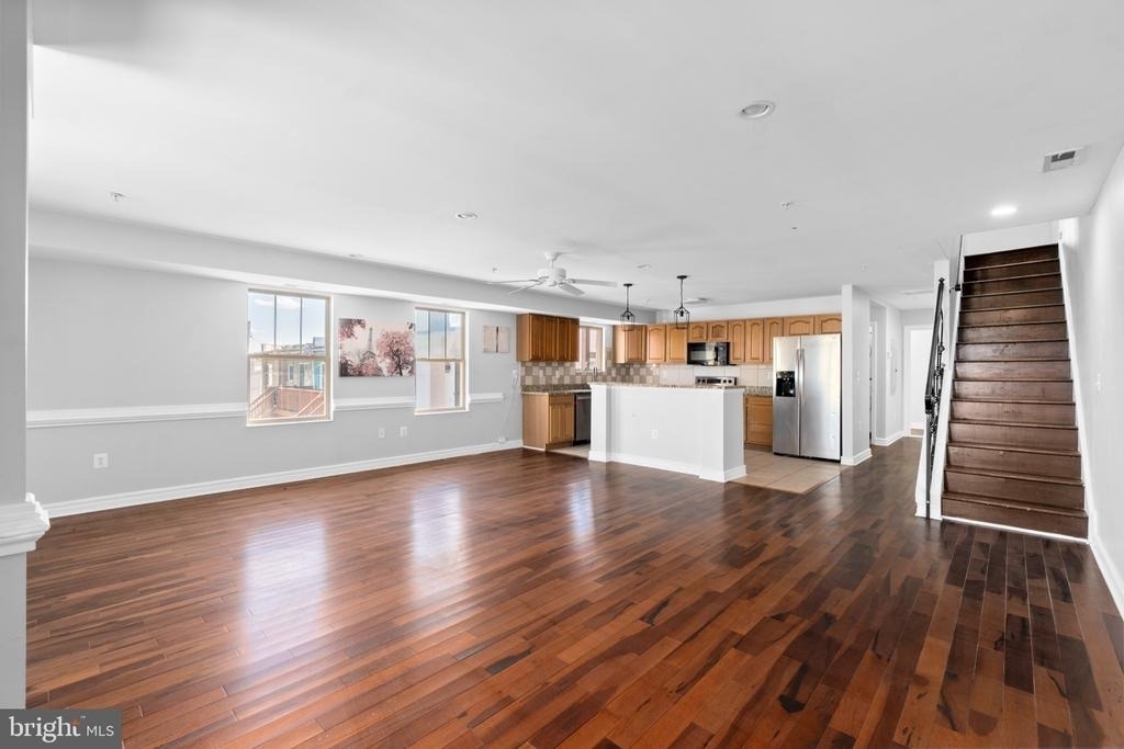 1829 Providence Street Ne - Photo 8