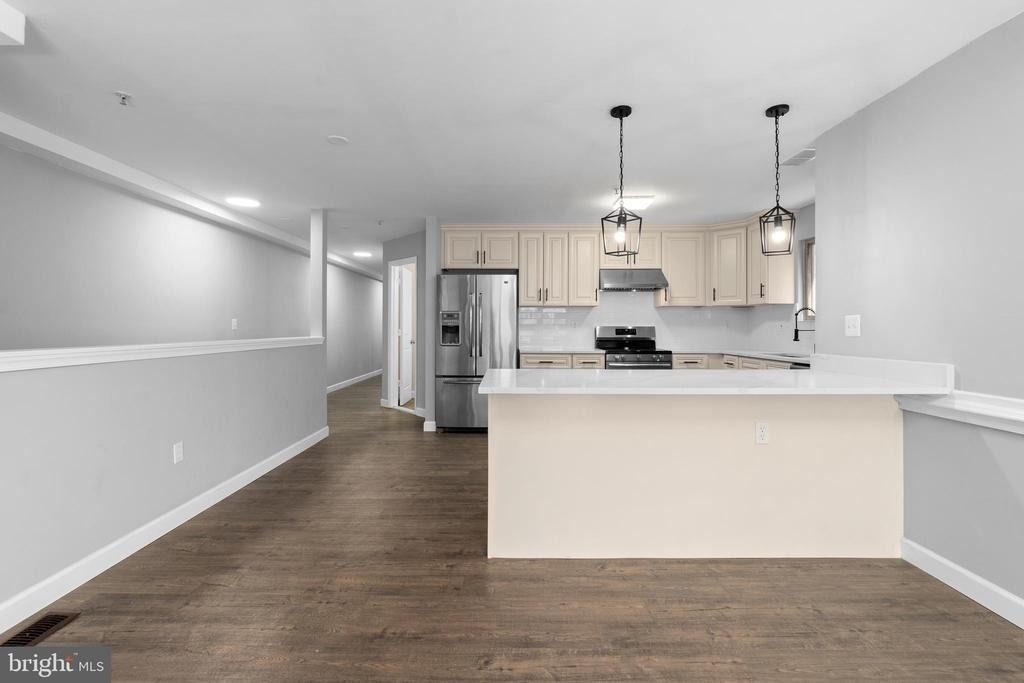 1829 Providence Street Ne - Photo 9