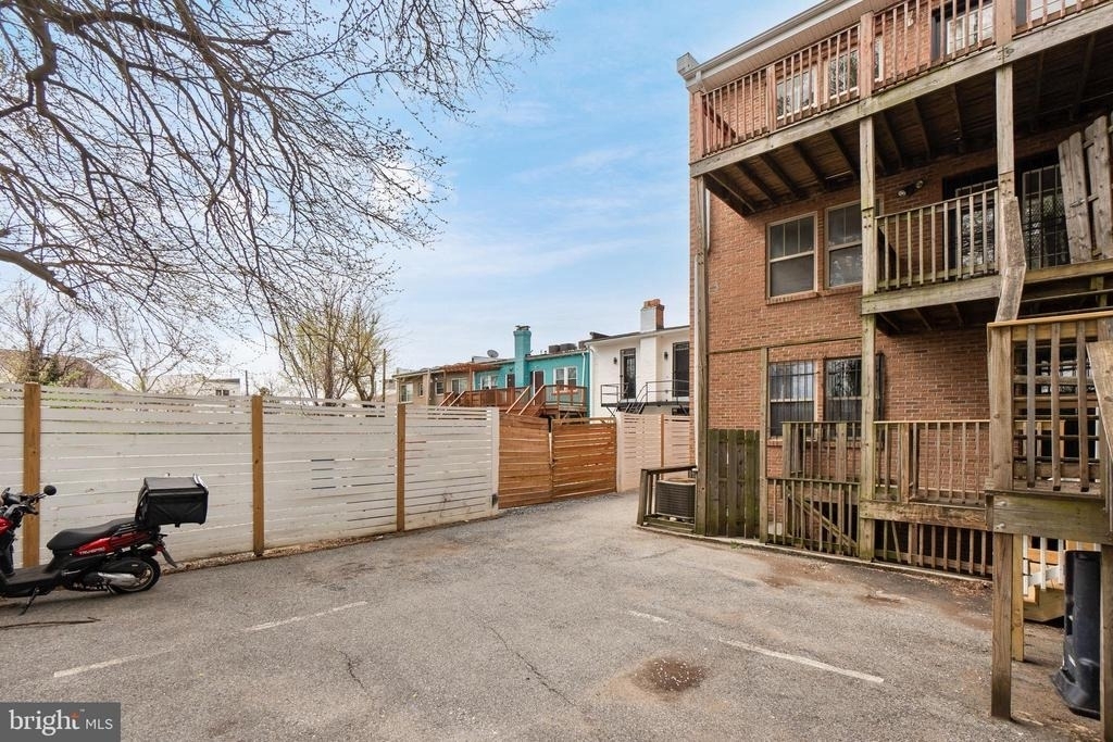 1829 Providence Street Ne - Photo 32