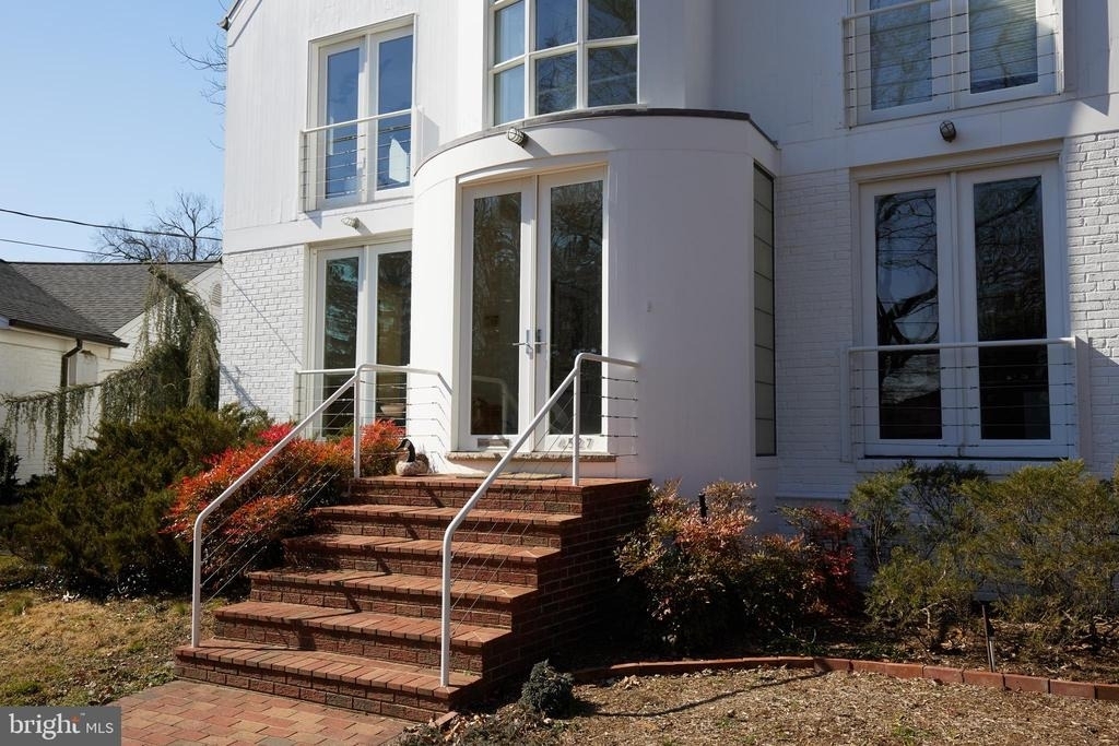 4527 Q Place Nw - Photo 4