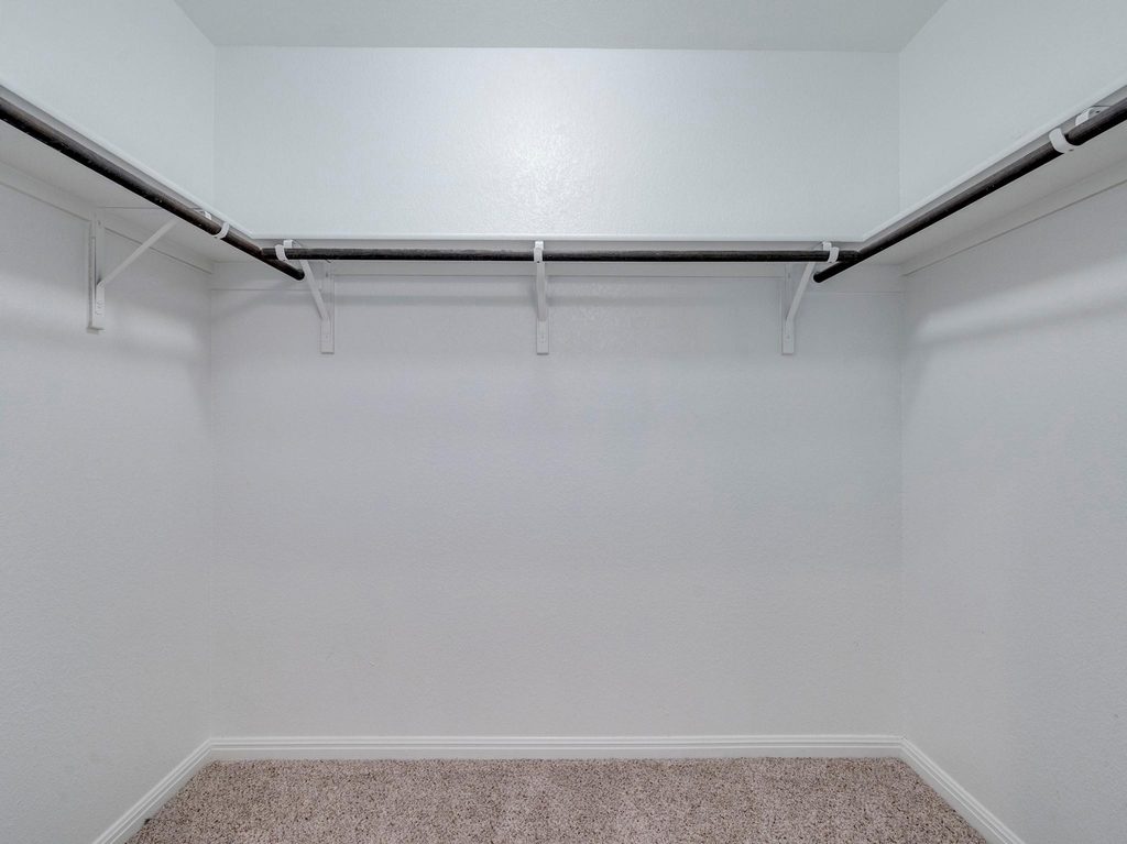 217 Yoakum St - Photo 14