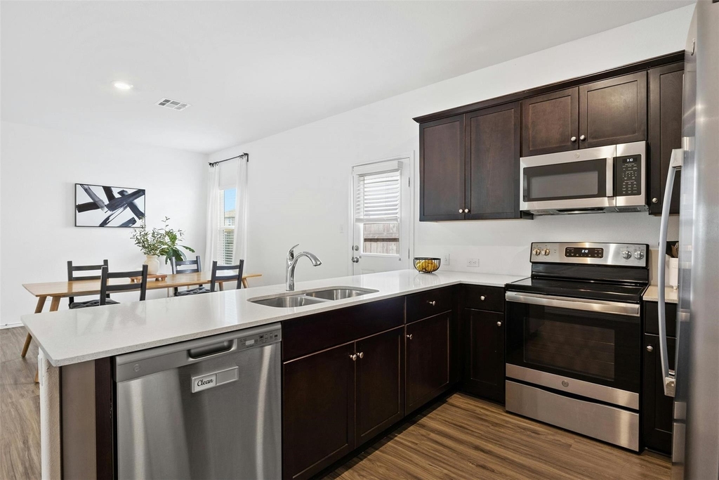 221 Barbary Coast Ln - Photo 11