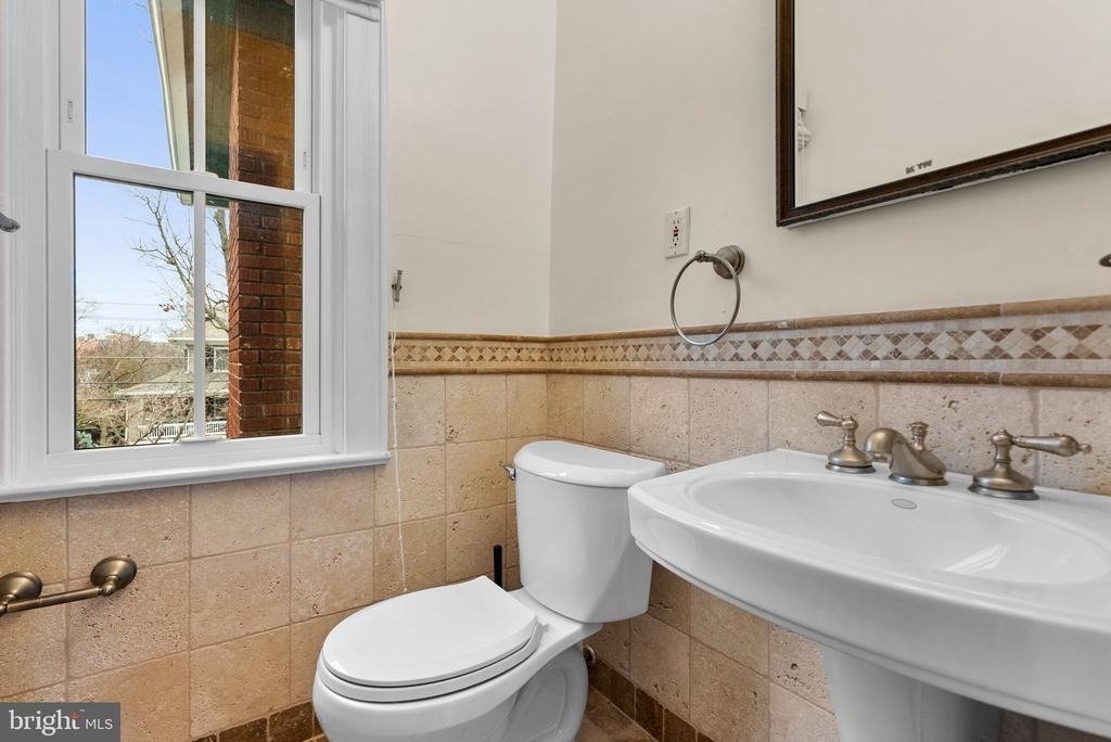 3247 38th Street Nw - Photo 19