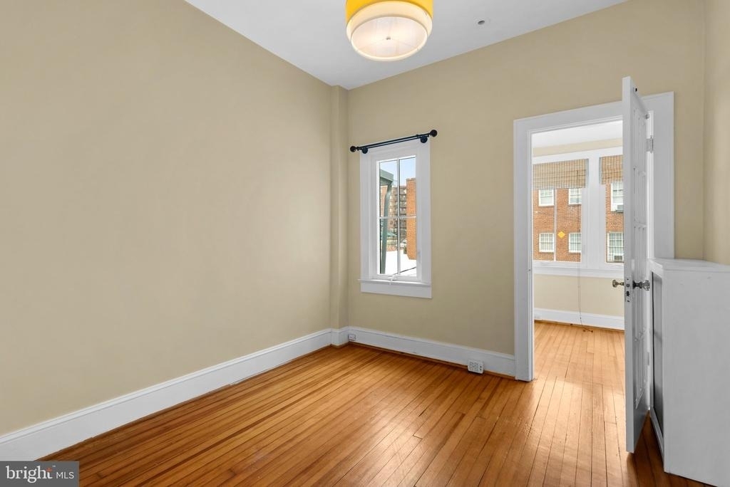 3247 38th Street Nw - Photo 16