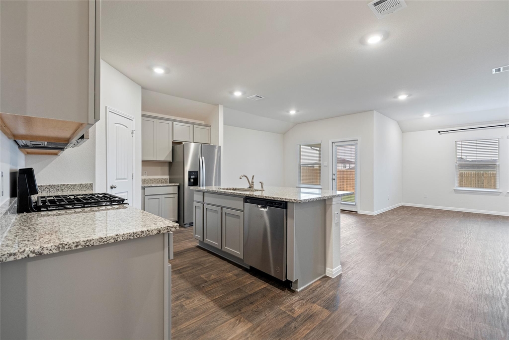 176 Texas Palmetto Cir - Photo 2