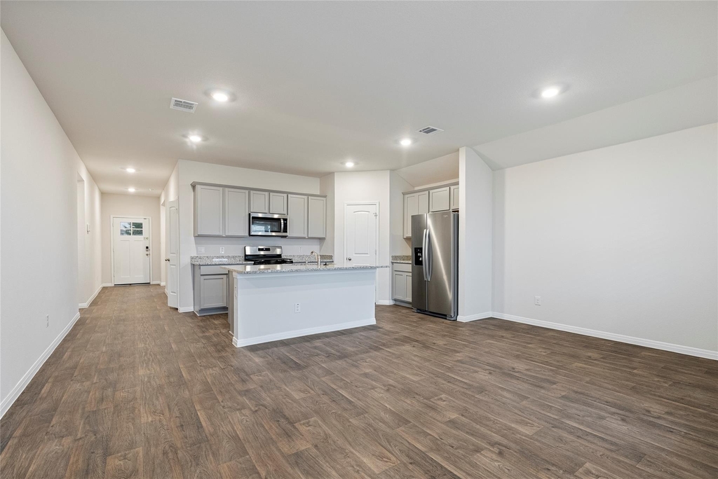176 Texas Palmetto Cir - Photo 1