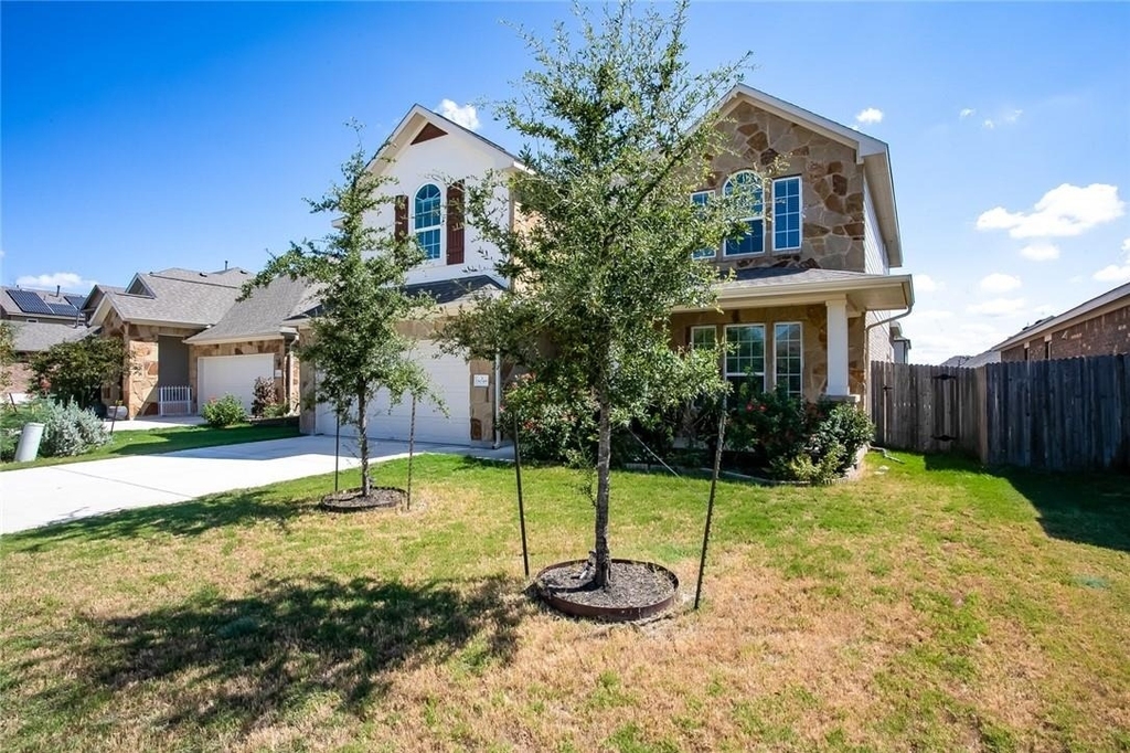 8049 Arezzo Dr - Photo 2