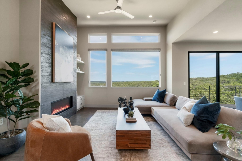 10800 Superview Dr - Photo 2