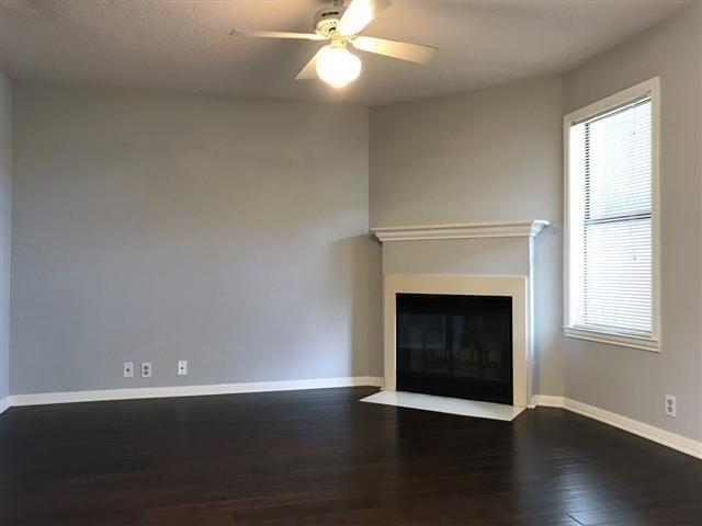 502 W 17th St - Photo 0