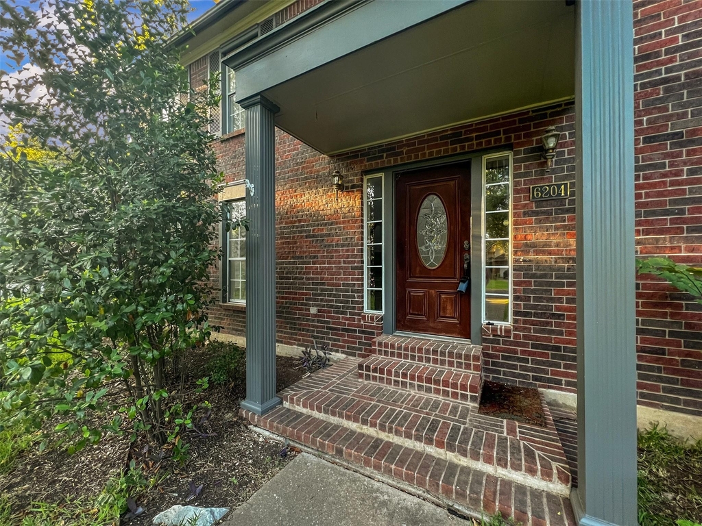 6204 Old Harbor Ln - Photo 2