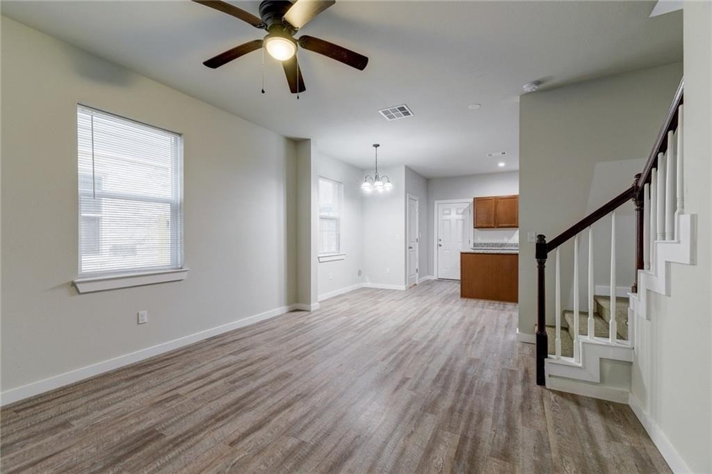 906 Quartz Ct - Photo 2