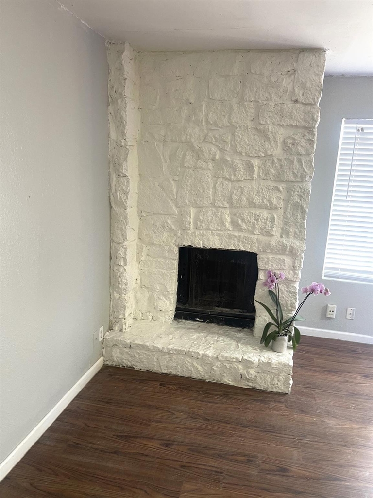 2200 Tabor Ct - Photo 4