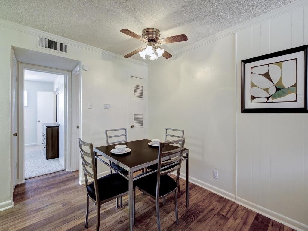4539 Guadalupe St - Photo 9