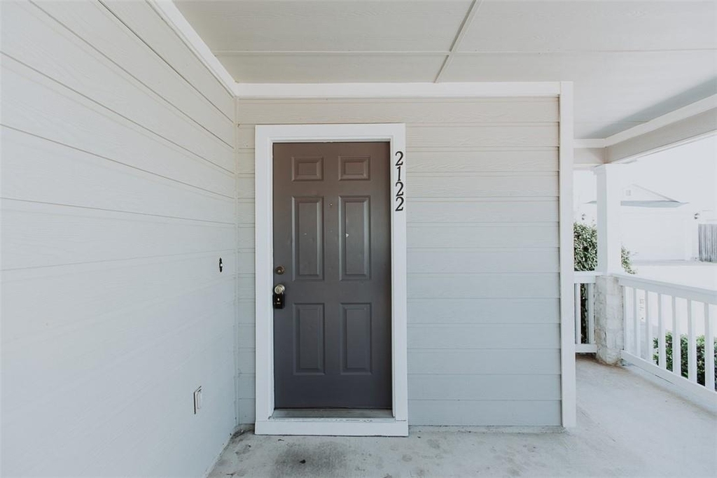 2122 Bluffstone Dr - Photo 0