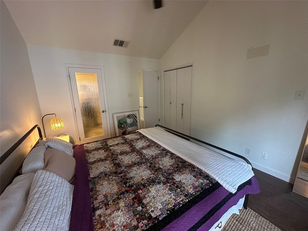 2215 Post Rd - Photo 5