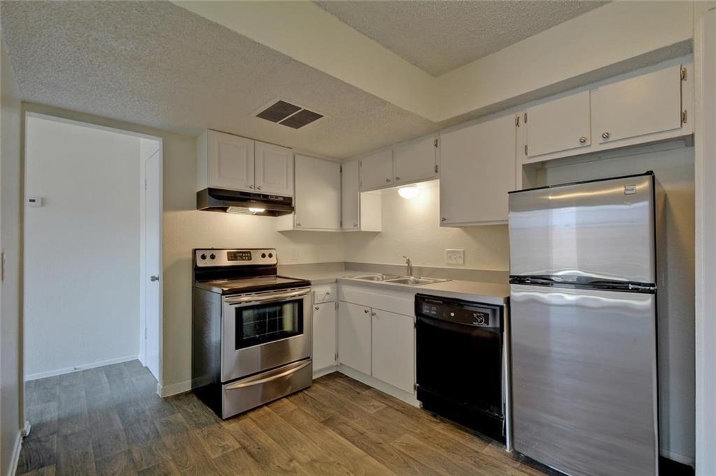 1825 Wooten Park Dr - Photo 9