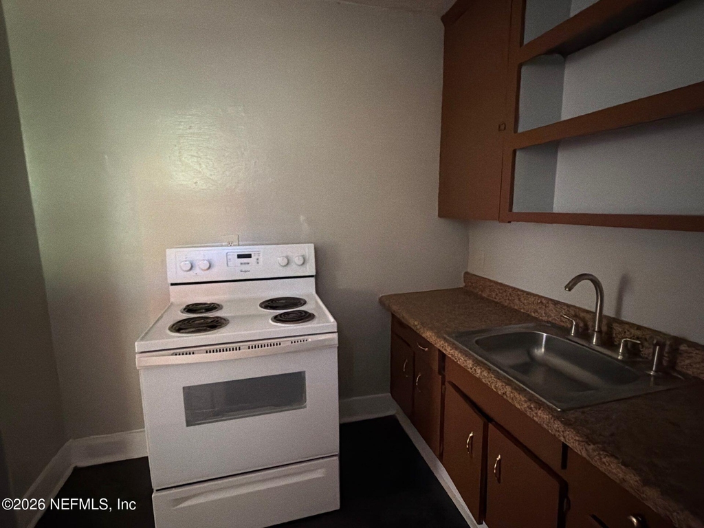 3323 Nolan Street - Photo 3