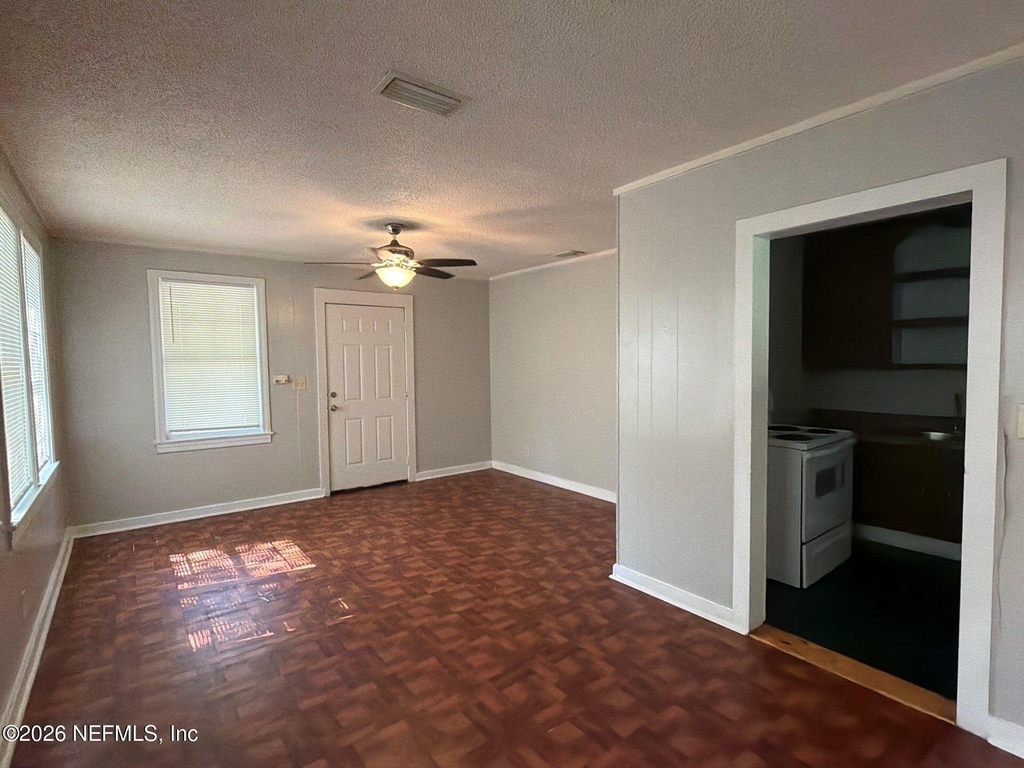 3323 Nolan Street - Photo 2