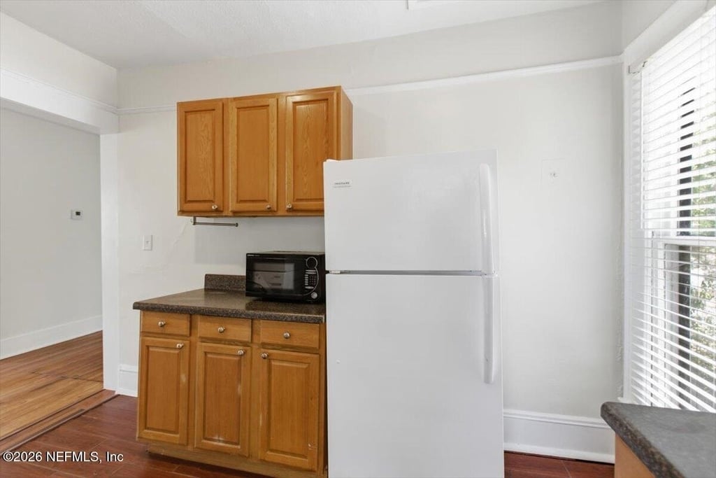 2837 Lydia Street - Photo 6