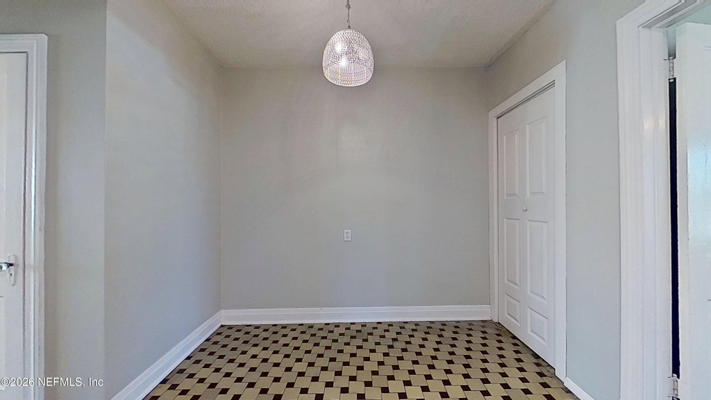 938 Cordova Place - Photo 3