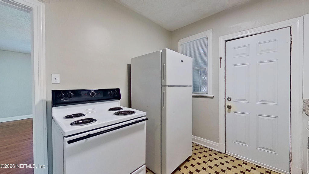 938 Cordova Place - Photo 10