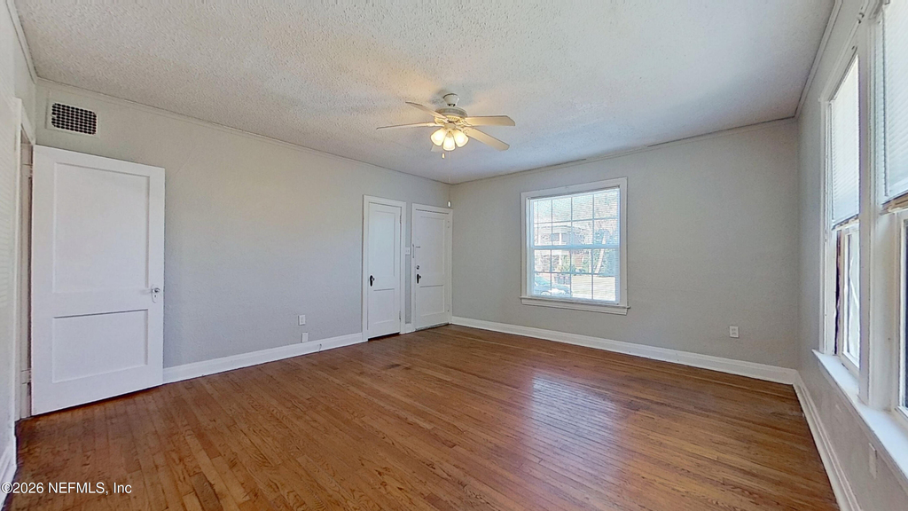 938 Cordova Place - Photo 7