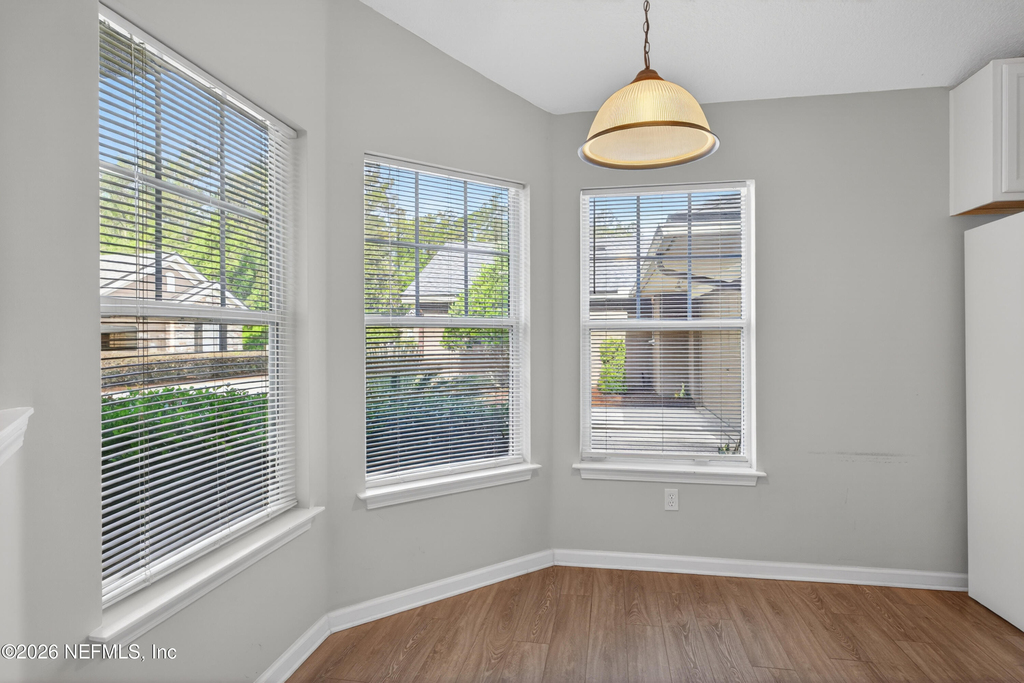 6377 Island Forest Drive - Photo 10