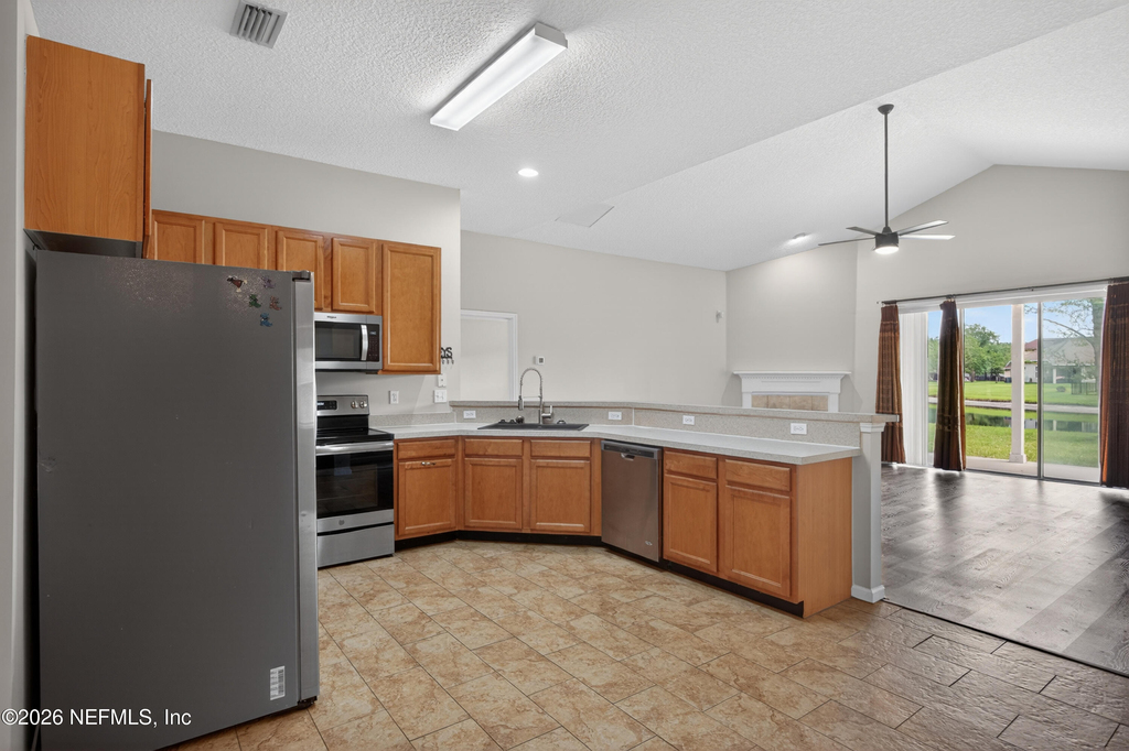 648 W Johns Crk Parkway - Photo 17
