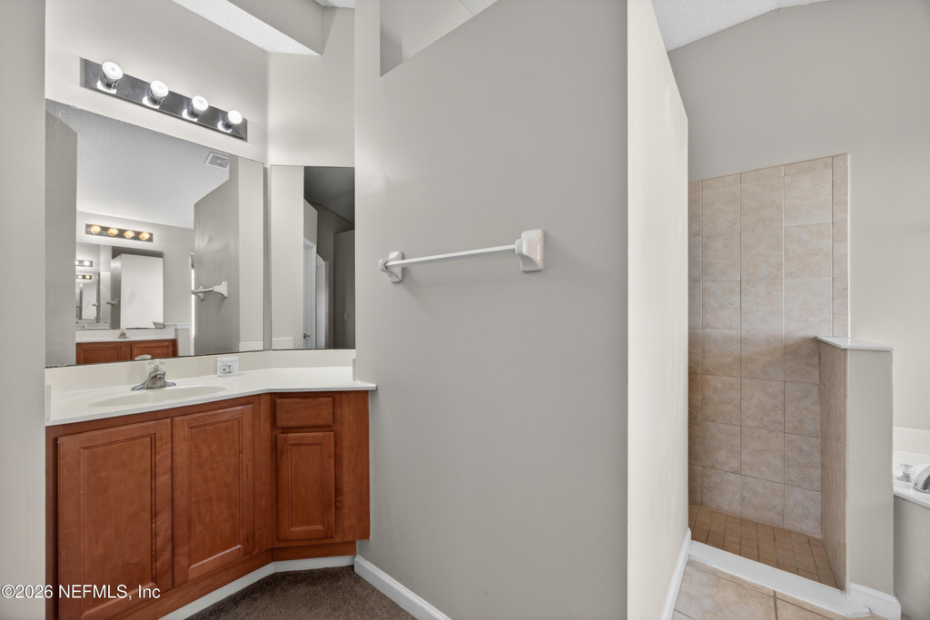 648 W Johns Crk Parkway - Photo 20