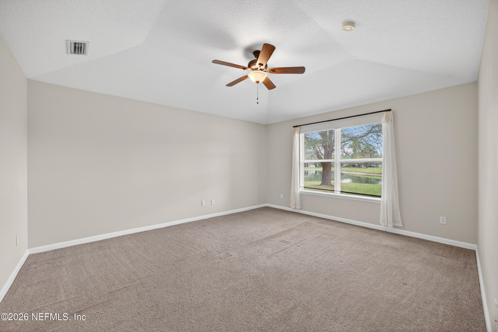 648 W Johns Crk Parkway - Photo 18