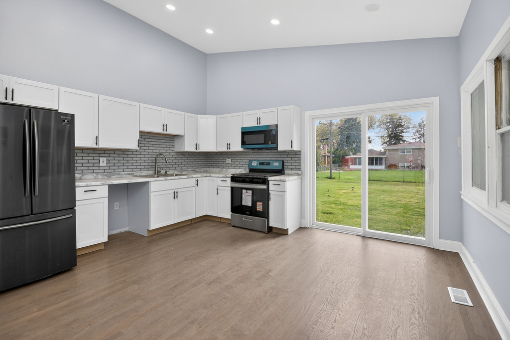 15 W 56th Street - Photo 3