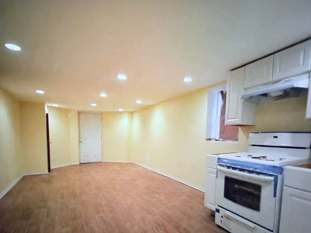 1615 W Foster Avenue - Photo 1