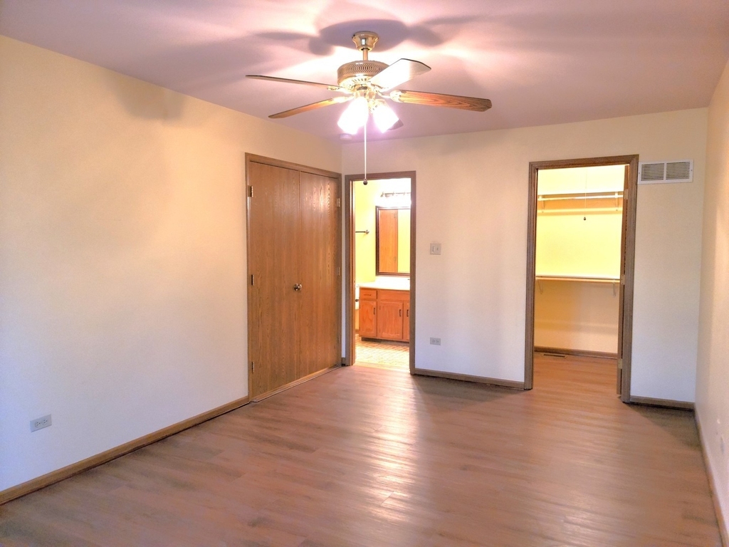 9264 Windsor Parkway - Photo 14