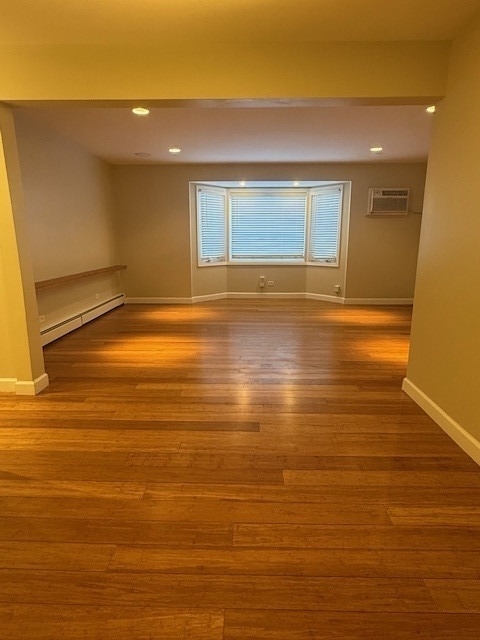 527 W Eastman Street - Photo 8
