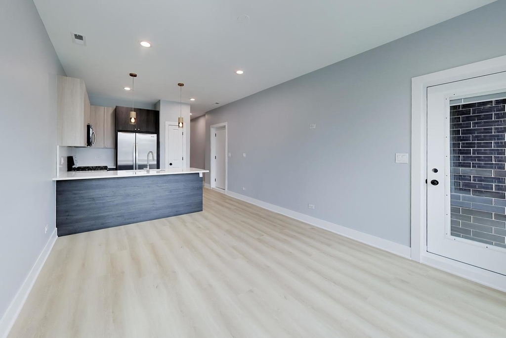 6548 S Maryland Avenue - Photo 5