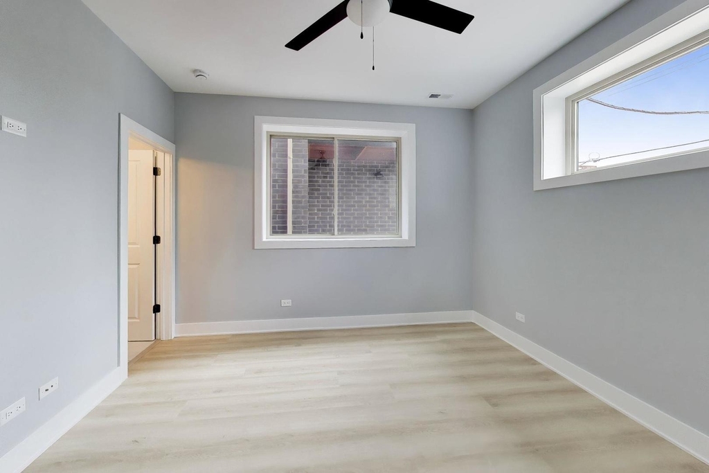 6548 S Maryland Avenue - Photo 11