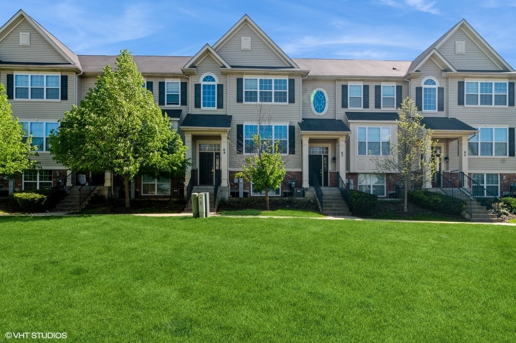 69 Melrose Court - Photo 0