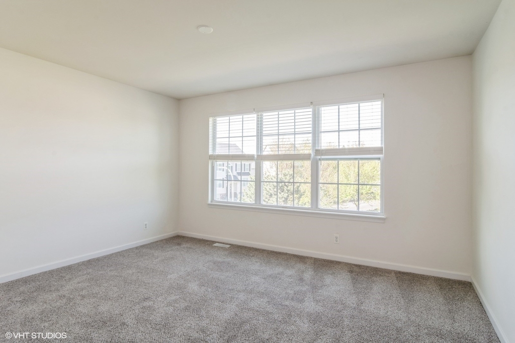 69 Melrose Court - Photo 9