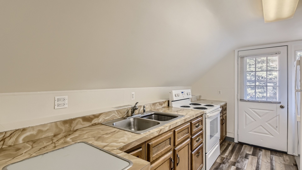 512 Porter Street - Photo 3