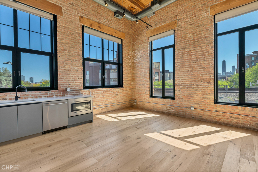 729 N Sangamon Street - Photo 4