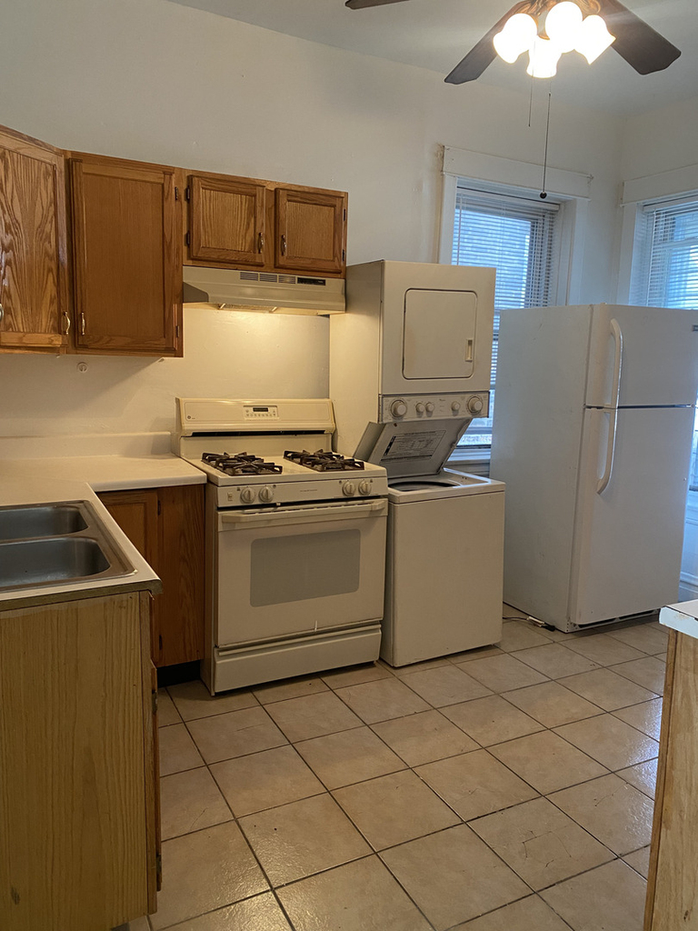 866 W Buckingham Place - Photo 7