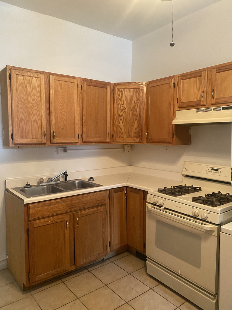 866 W Buckingham Place - Photo 8