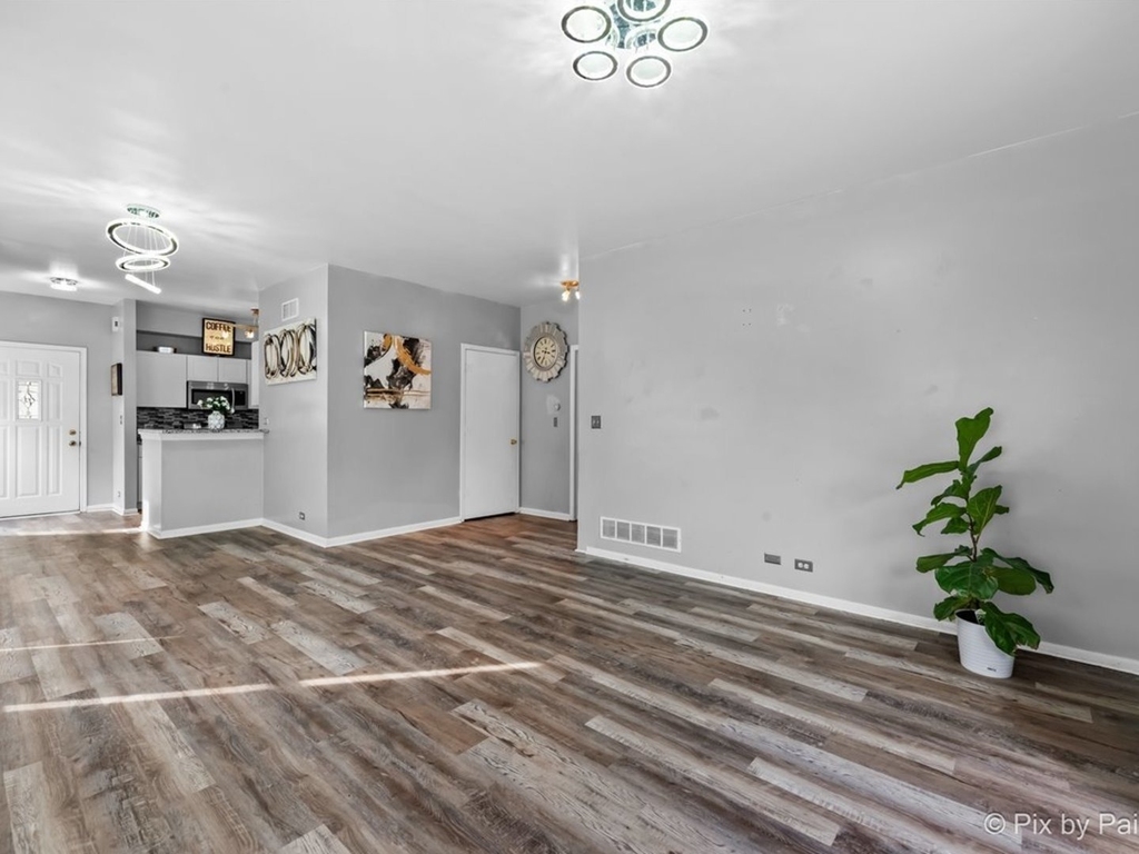 4909 Spencer Avenue - Photo 8