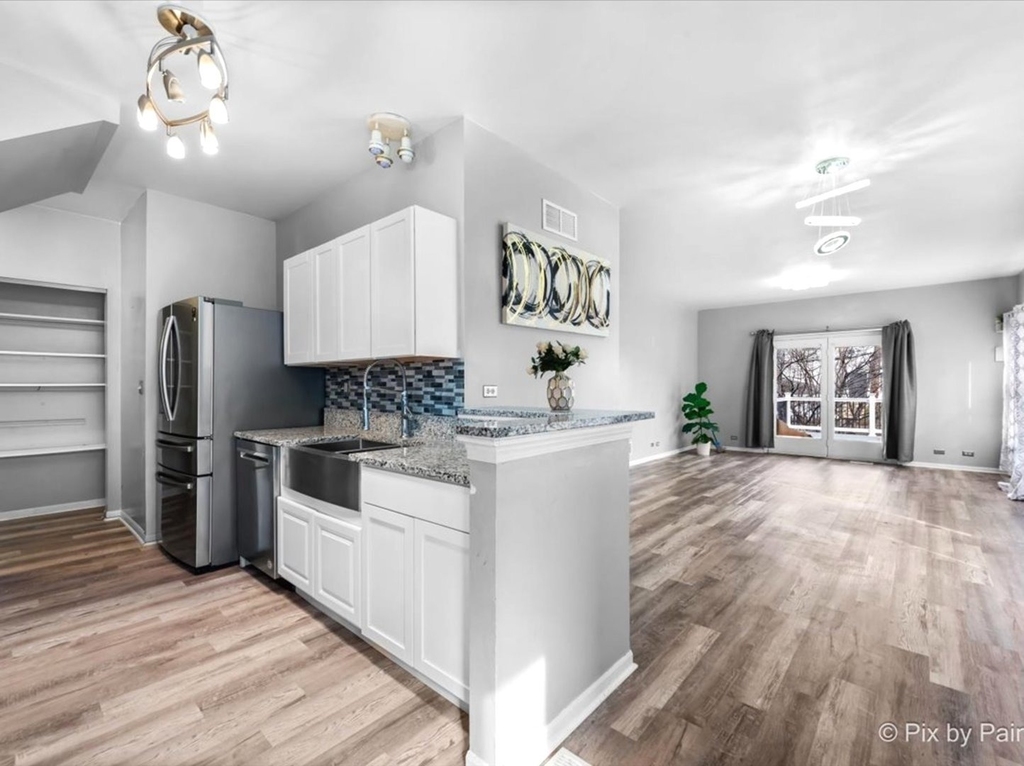 4909 Spencer Avenue - Photo 2